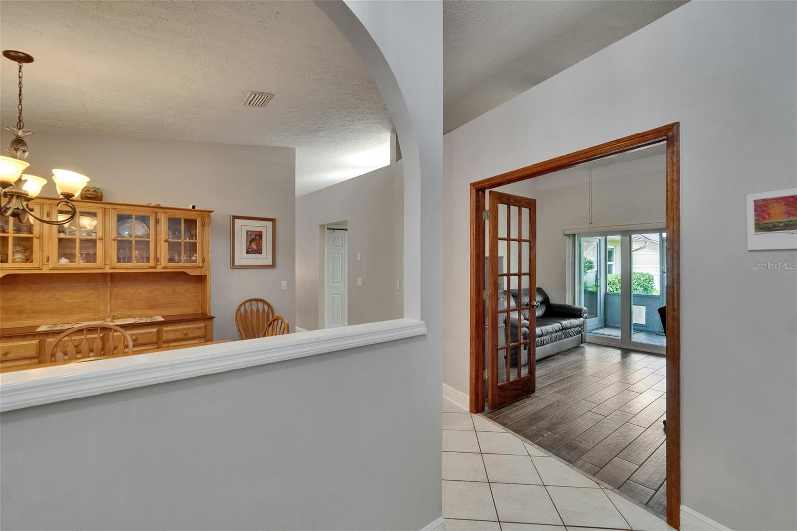 Image 7 of 57 For 905 Balsamina Drive