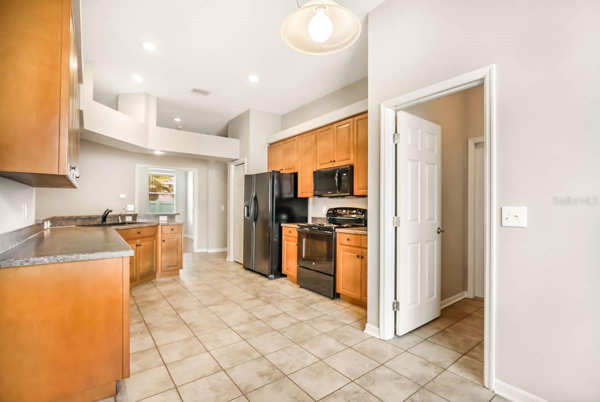 Image 5 of 23 For 13716 Rothman Tate Place