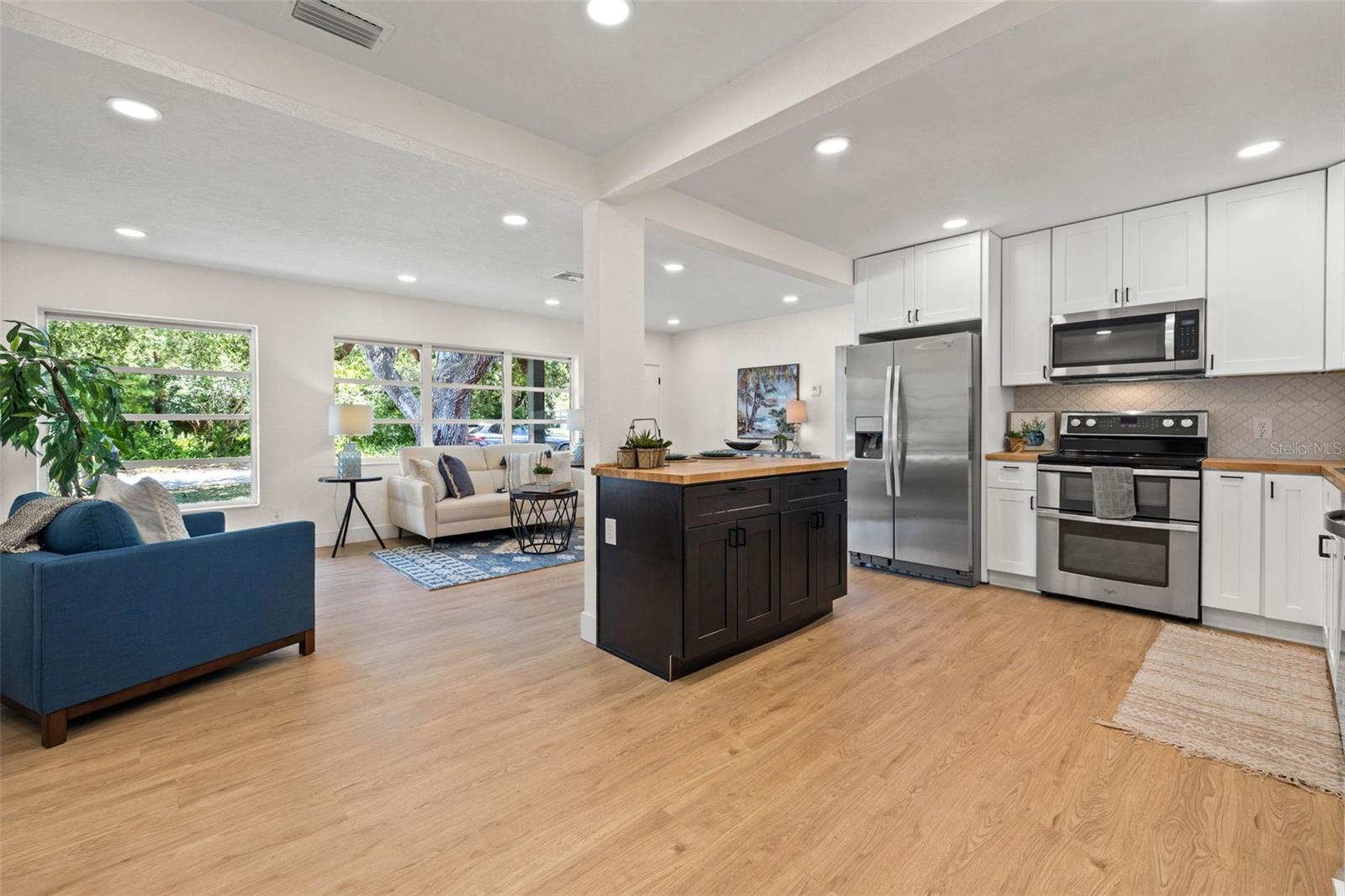 Image 11 of 36 For 3300 52nd Street N