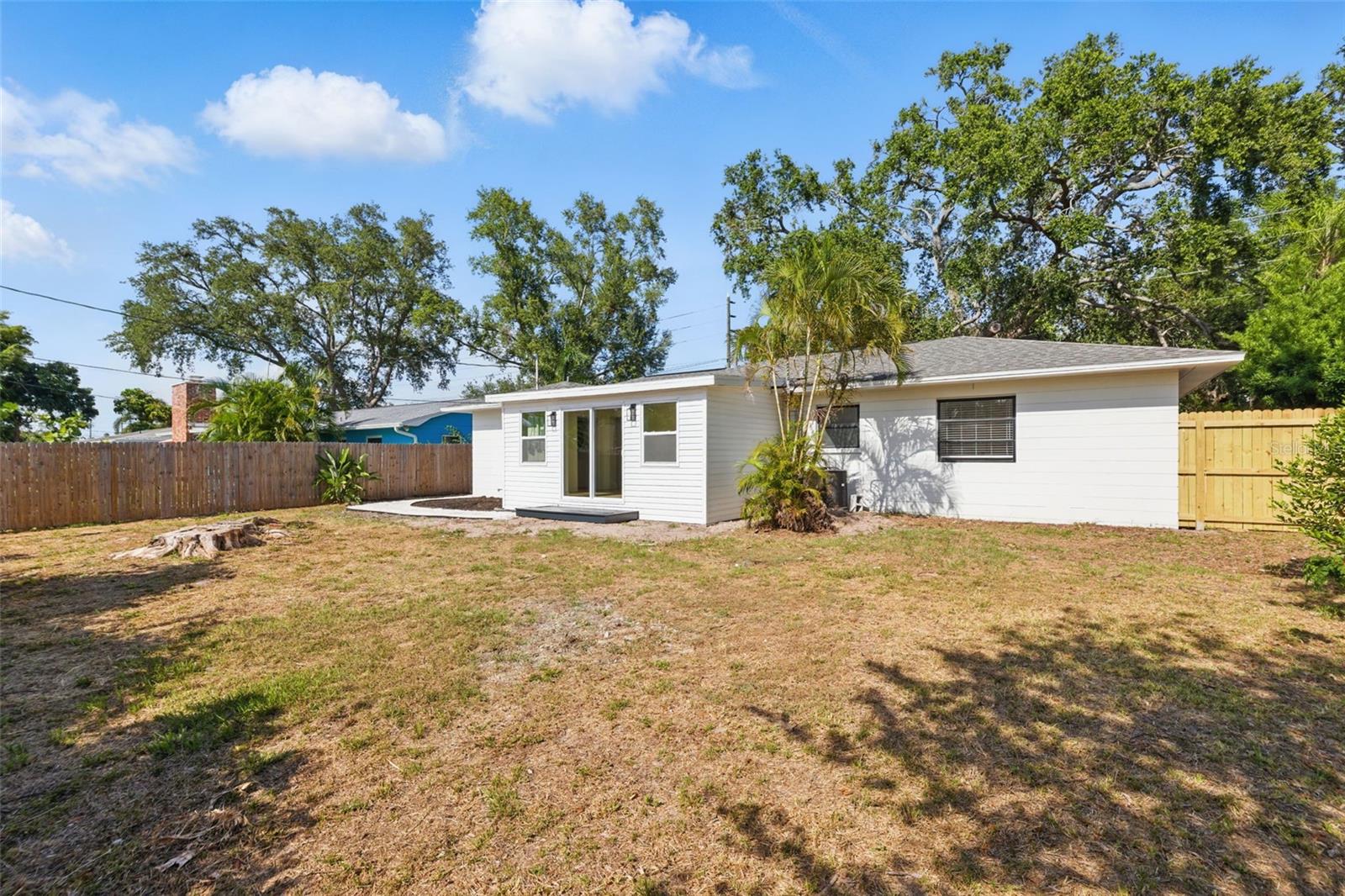Image 23 of 36 For 3300 52nd Street N
