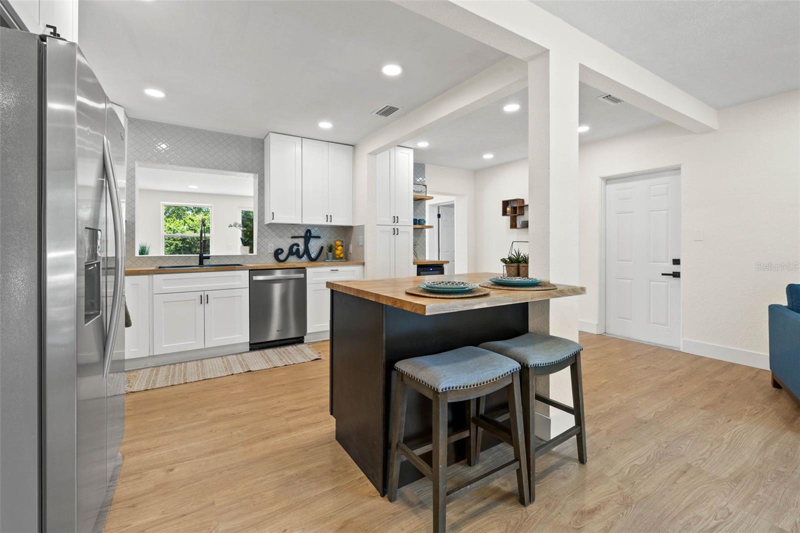 Image 6 of 36 For 3300 52nd Street N