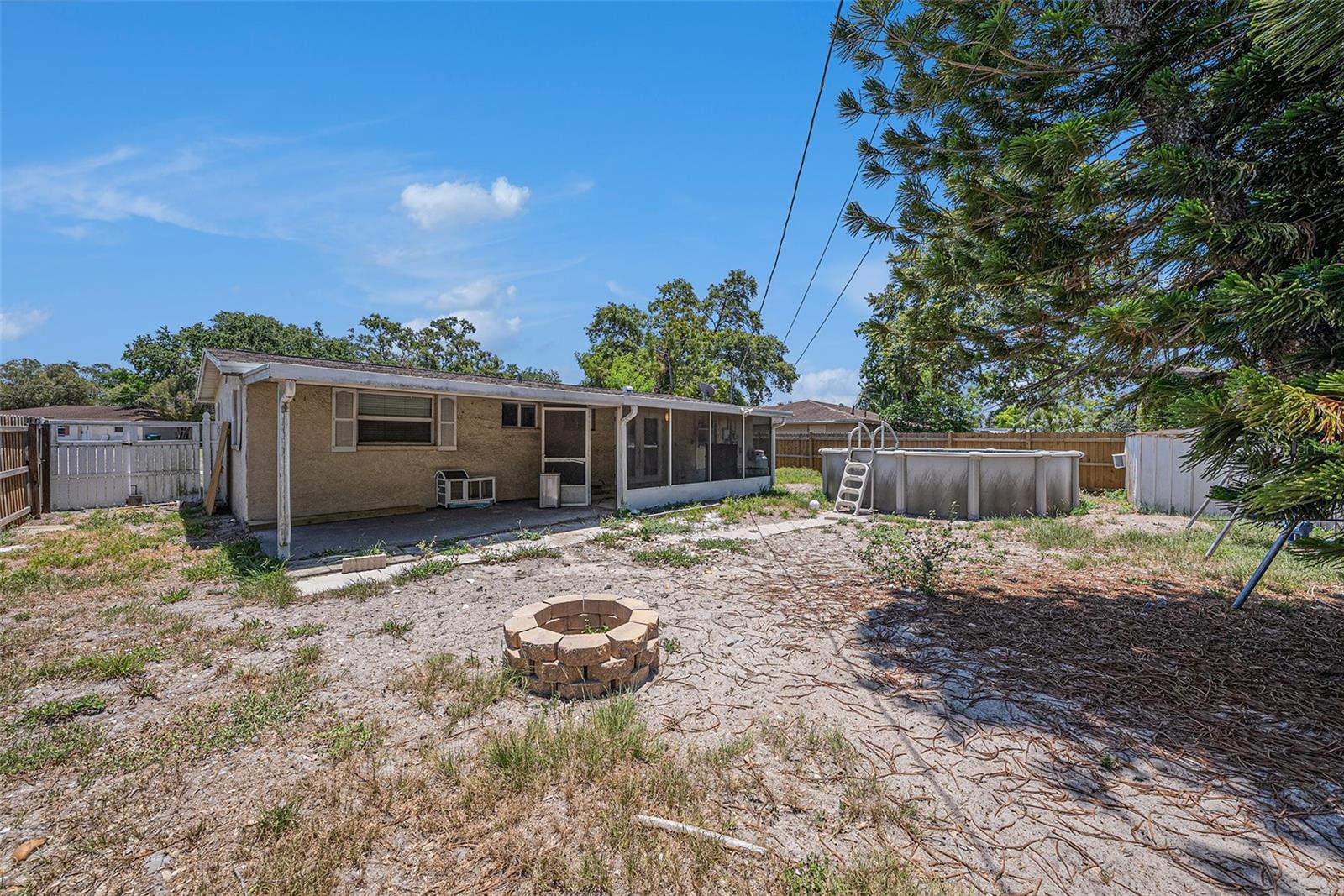 Image 7 of 9 For 11486 92nd Street N