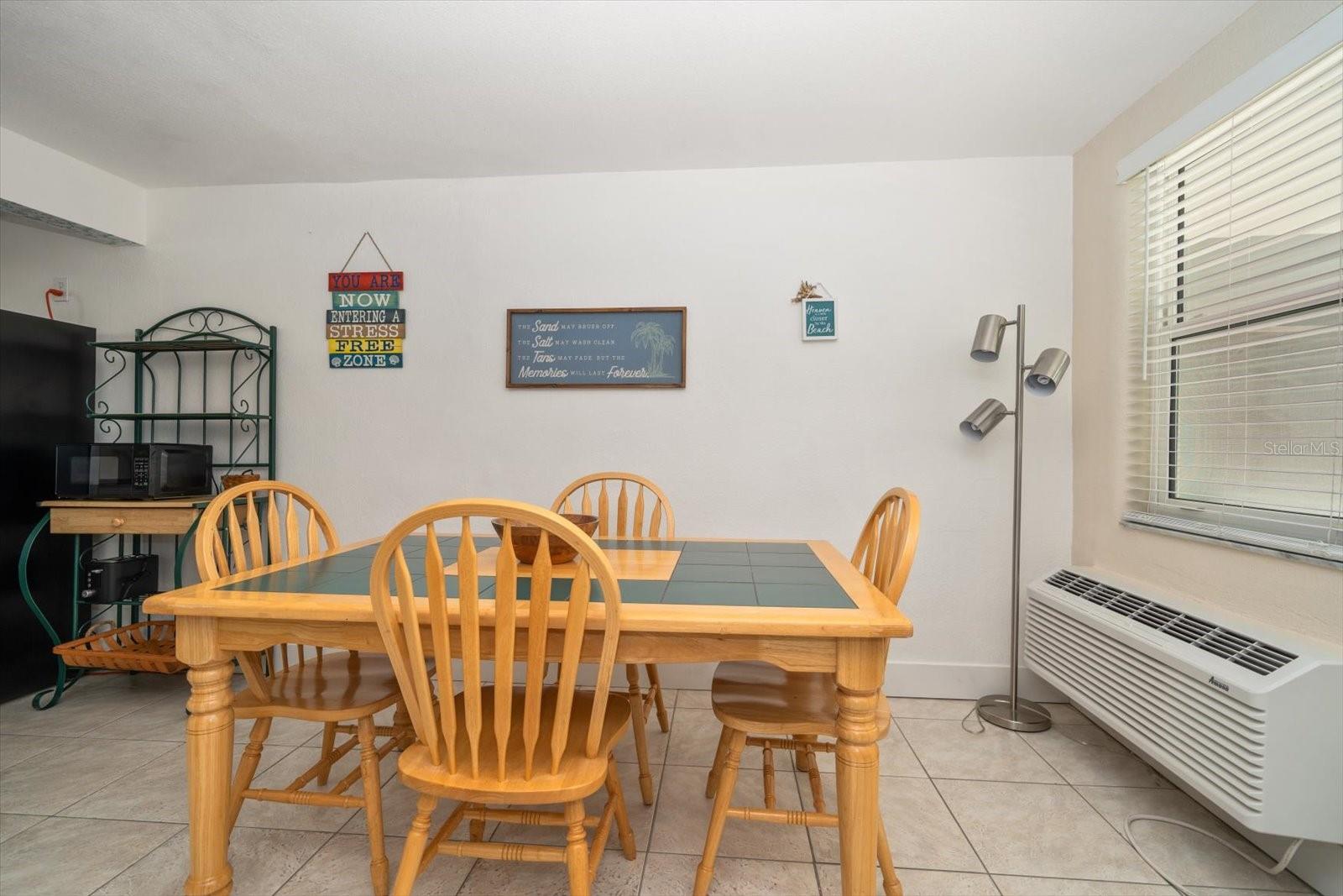 Image 11 of 41 For 603 Mandalay Avenue 105