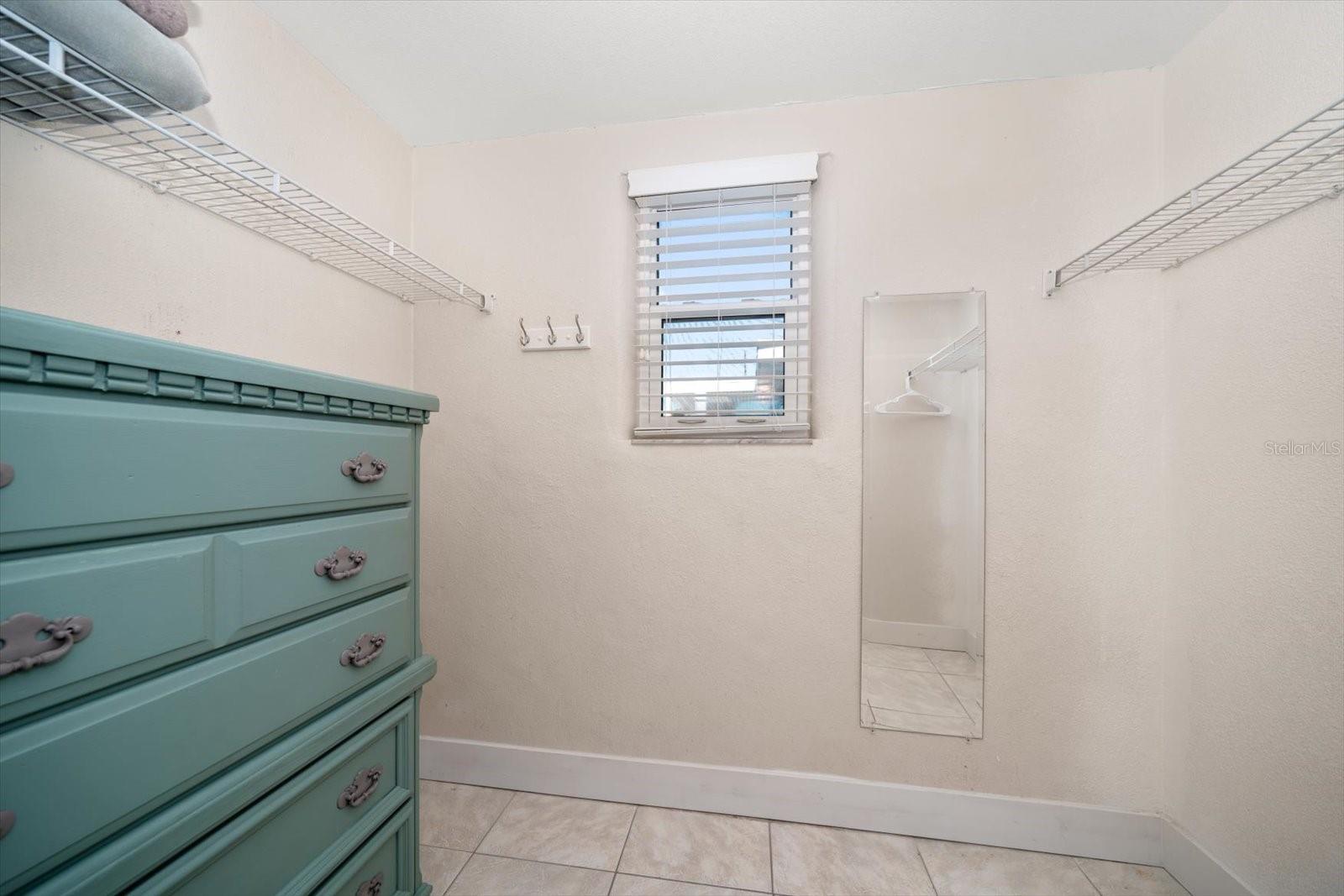 Image 19 of 41 For 603 Mandalay Avenue 105