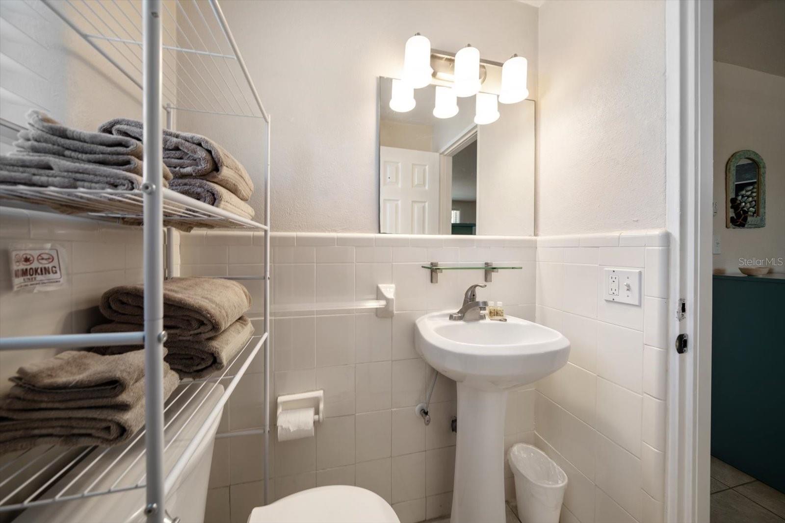 Image 22 of 41 For 603 Mandalay Avenue 105