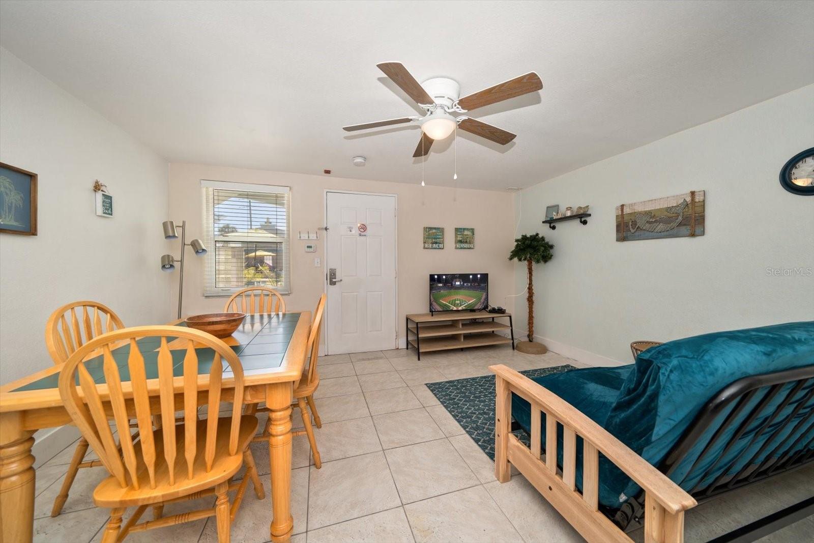 Image 9 of 41 For 603 Mandalay Avenue 105