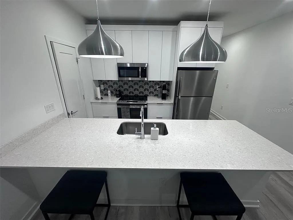 Image 4 of 15 For 2108 22nd Avenue 1