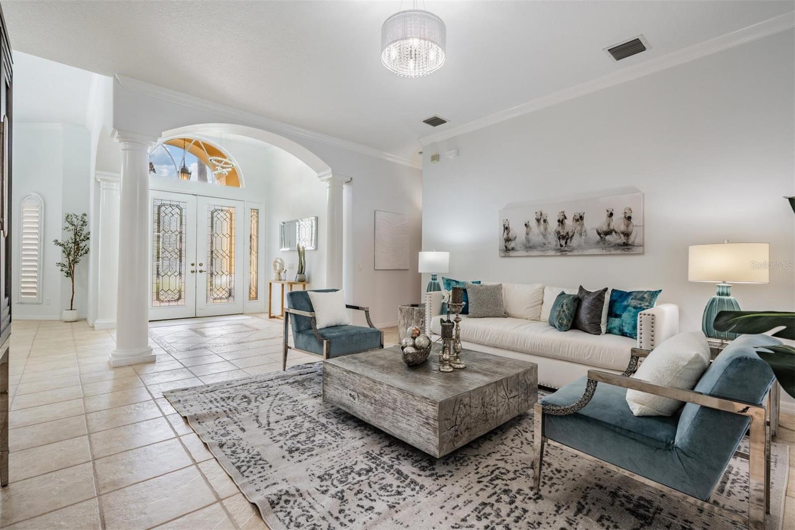Listing photo id 11 for 10641 Cory Lake Drive