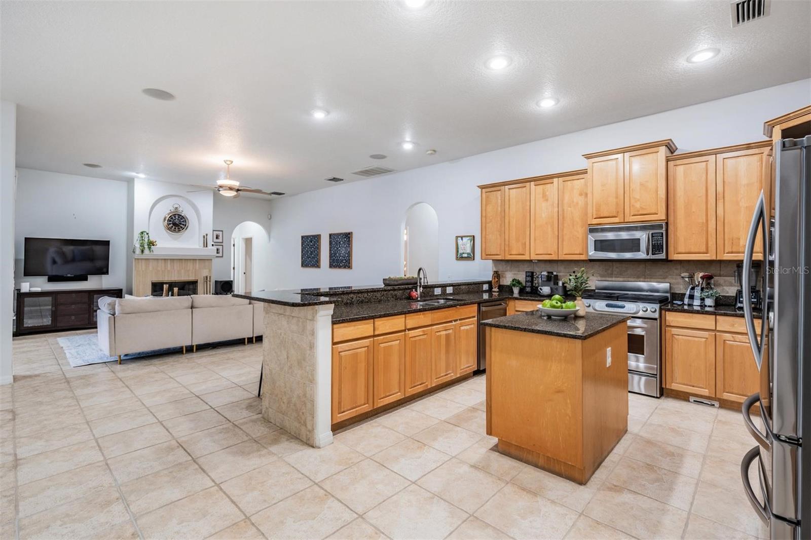 Listing photo id 24 for 10641 Cory Lake Drive