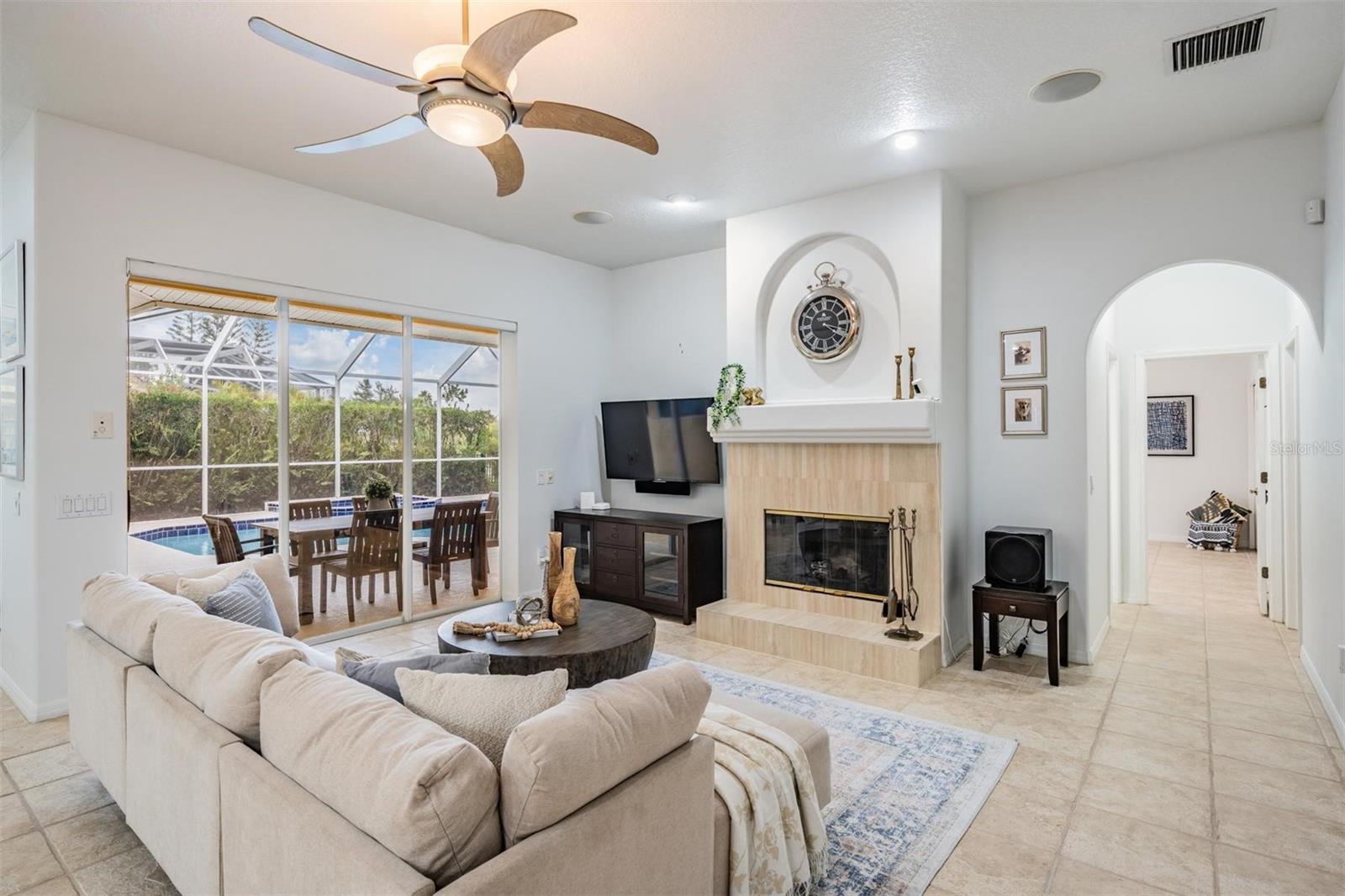 Listing photo id 30 for 10641 Cory Lake Drive