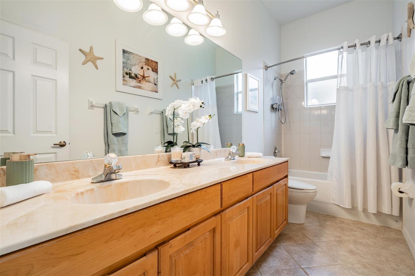Listing photo id 37 for 10641 Cory Lake Drive