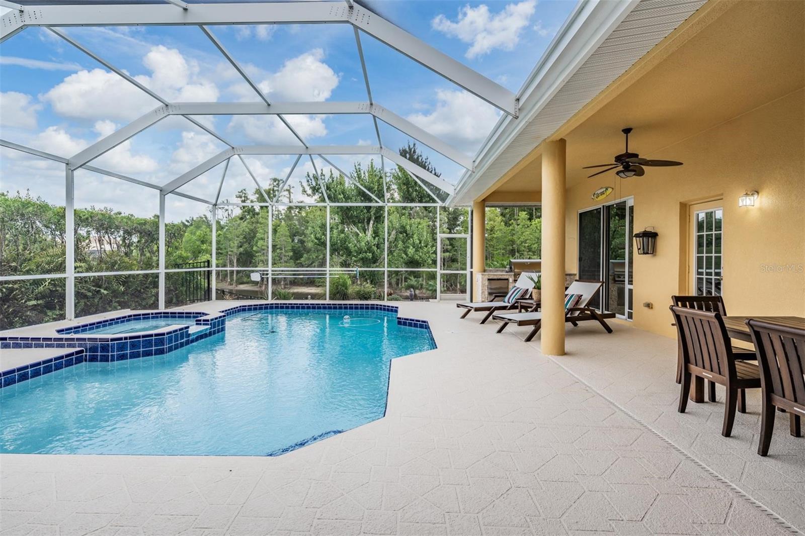 Listing photo id 40 for 10641 Cory Lake Drive