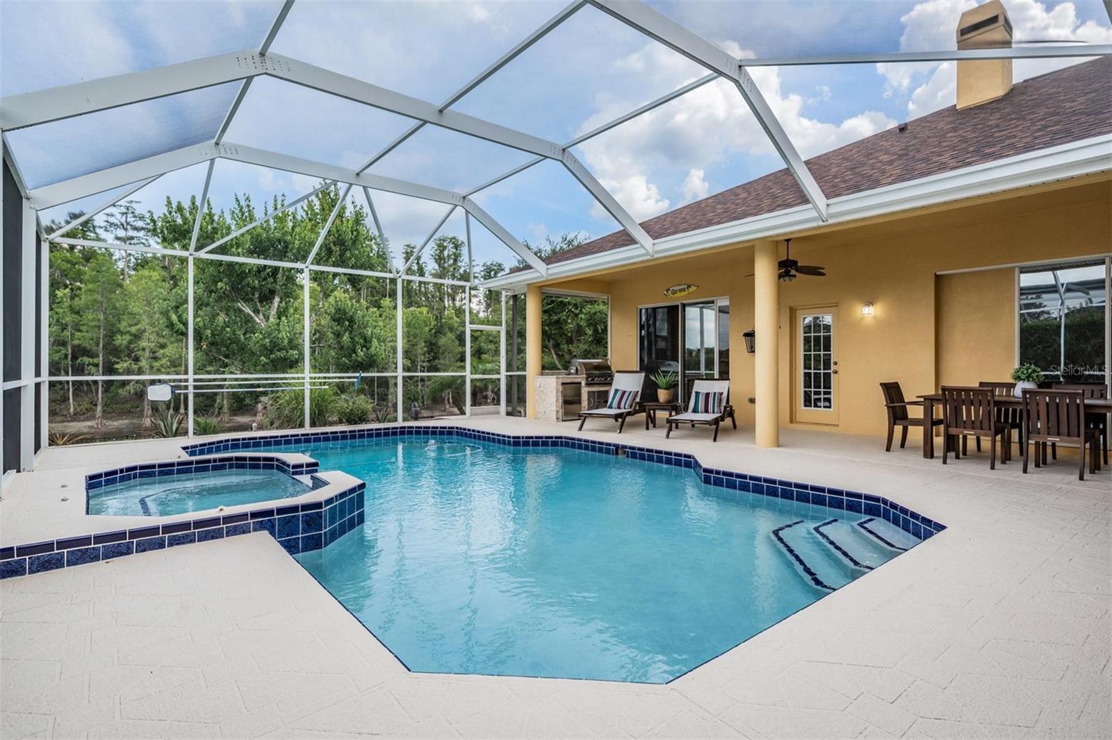 Listing photo id 41 for 10641 Cory Lake Drive