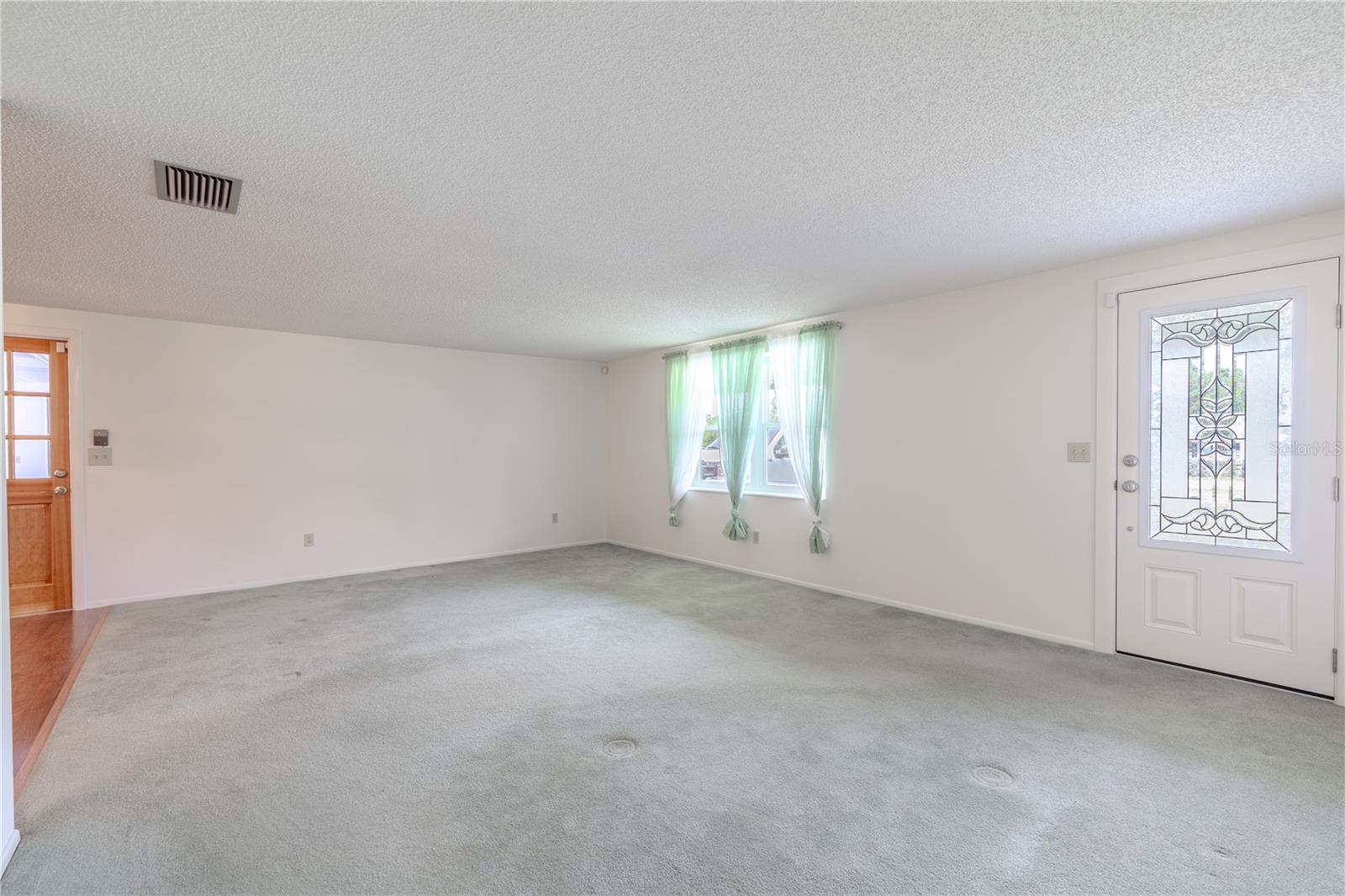Listing photo id 4 for 12220 Twin Branch Acres Road