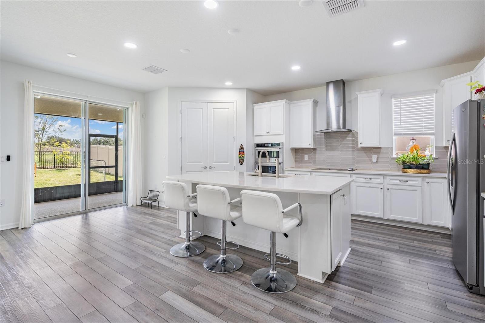 Image 19 of 73 For 9405 Ibis Grove Boulevard