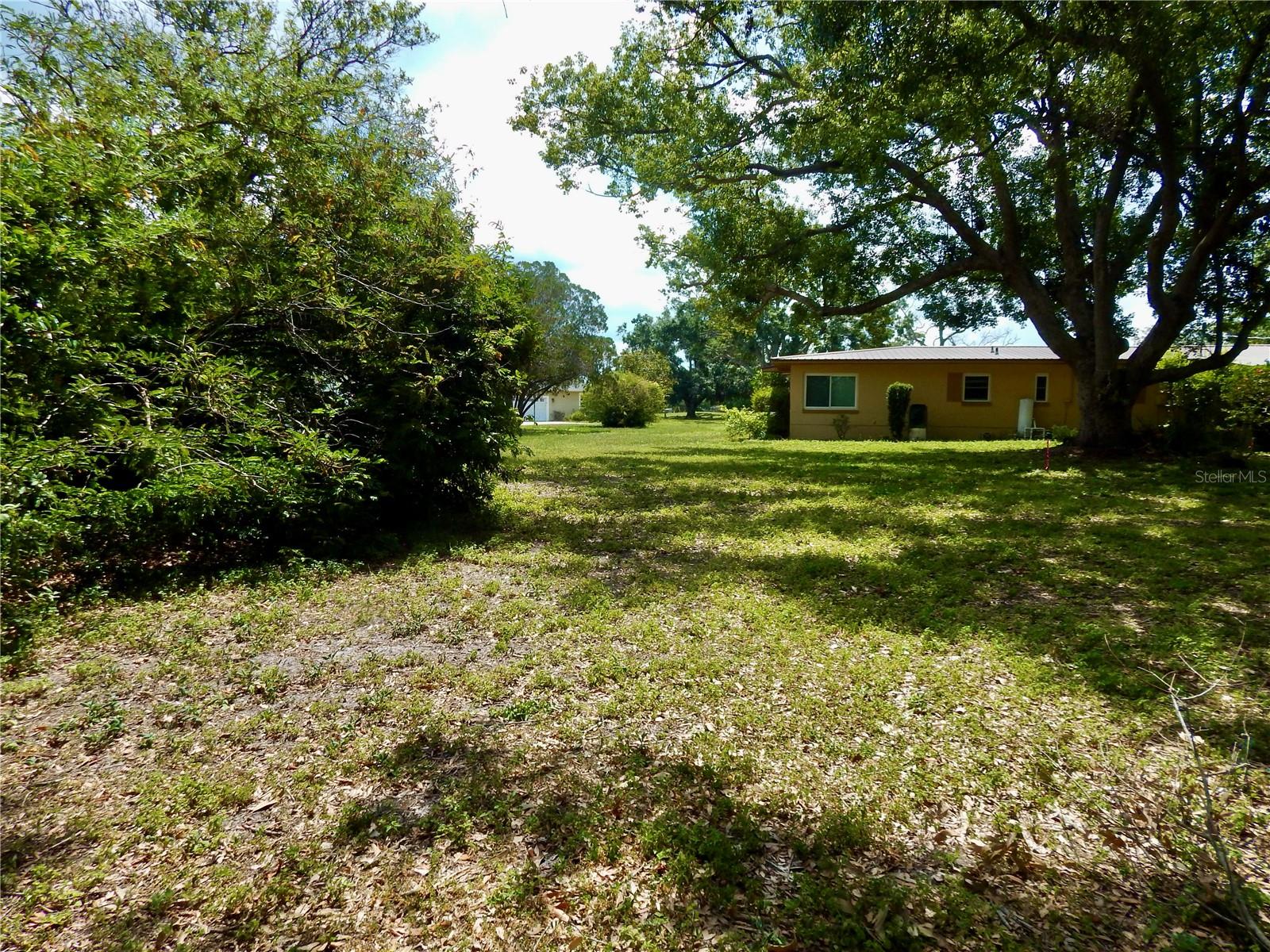 Listing photo id 9 for 10308 Fore Drive