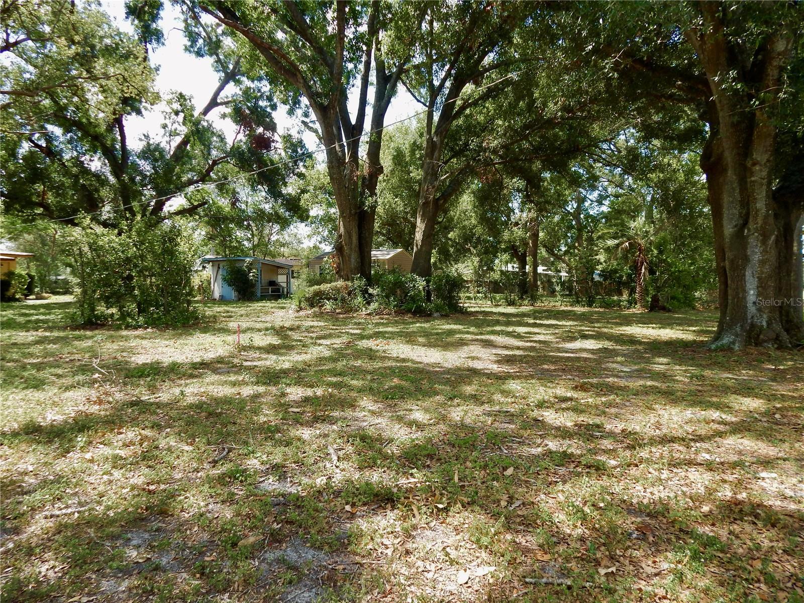 Listing photo id 10 for 10308 Fore Drive