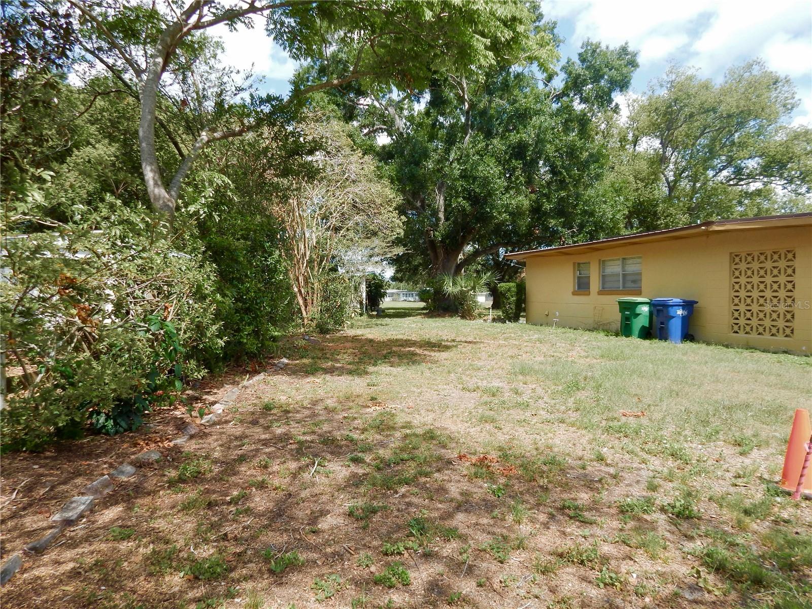 Listing photo id 23 for 10308 Fore Drive