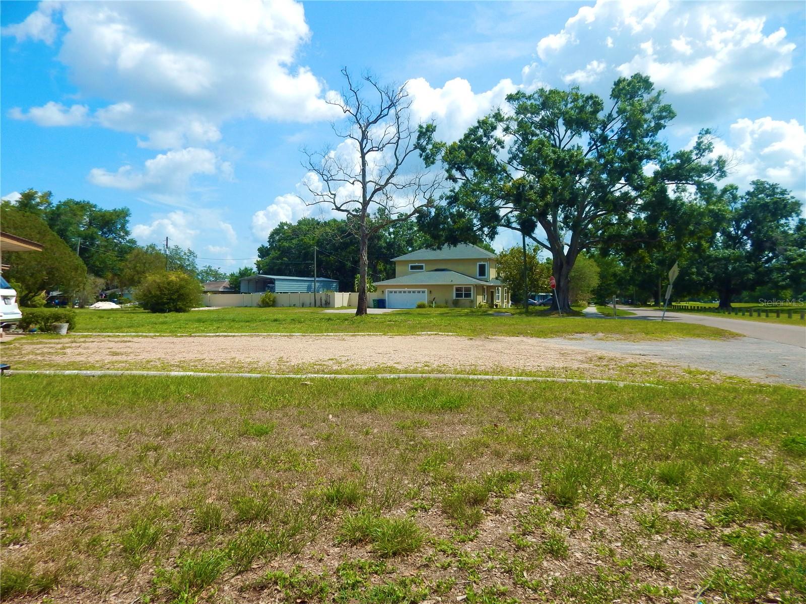 Listing photo id 24 for 10308 Fore Drive
