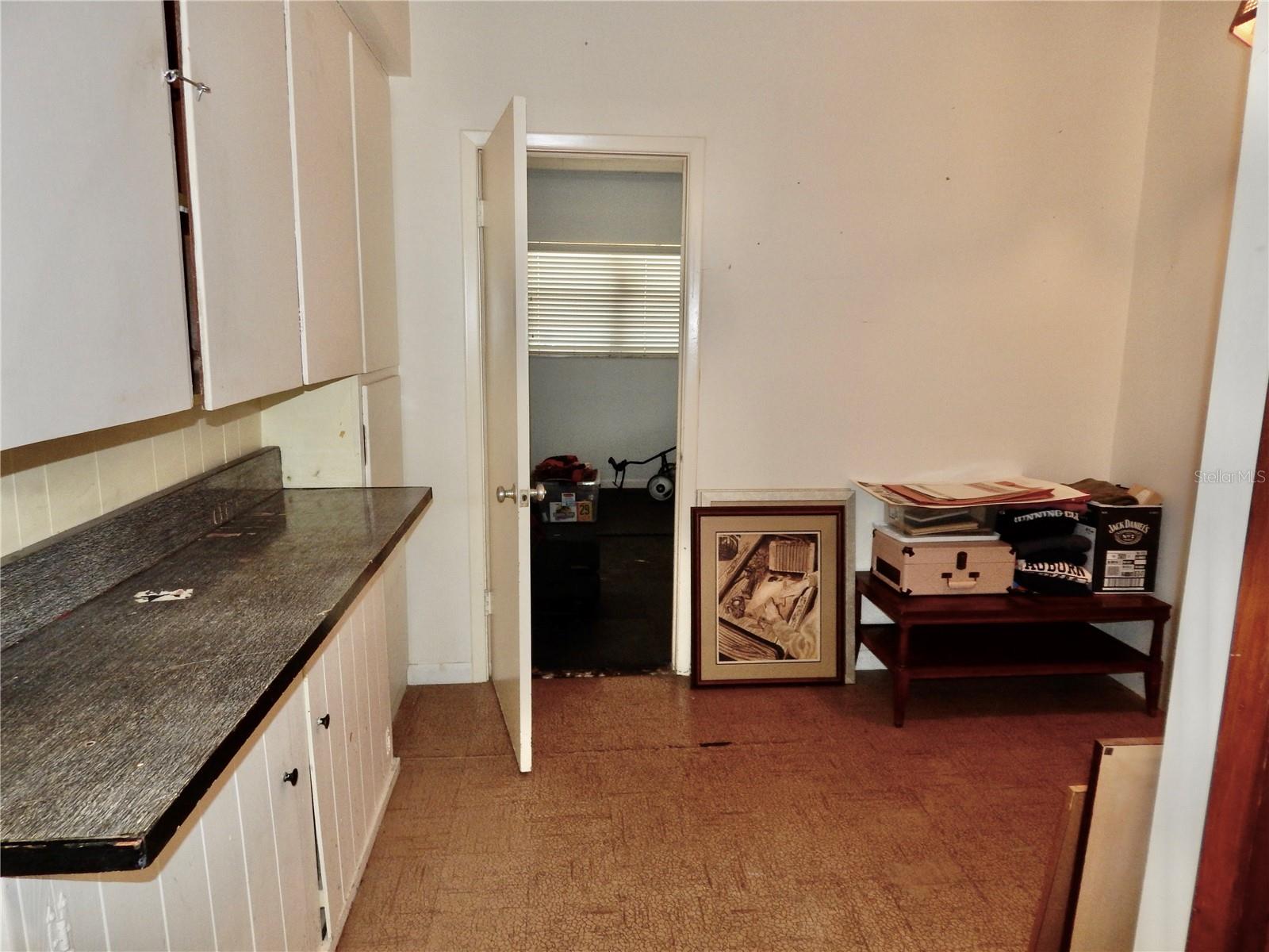 Listing photo id 42 for 10308 Fore Drive