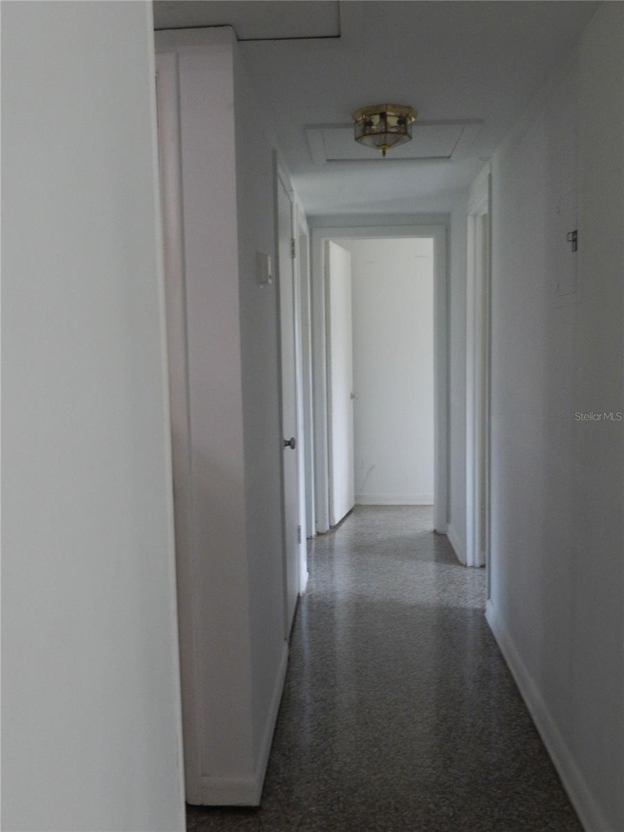 Listing photo id 45 for 10308 Fore Drive
