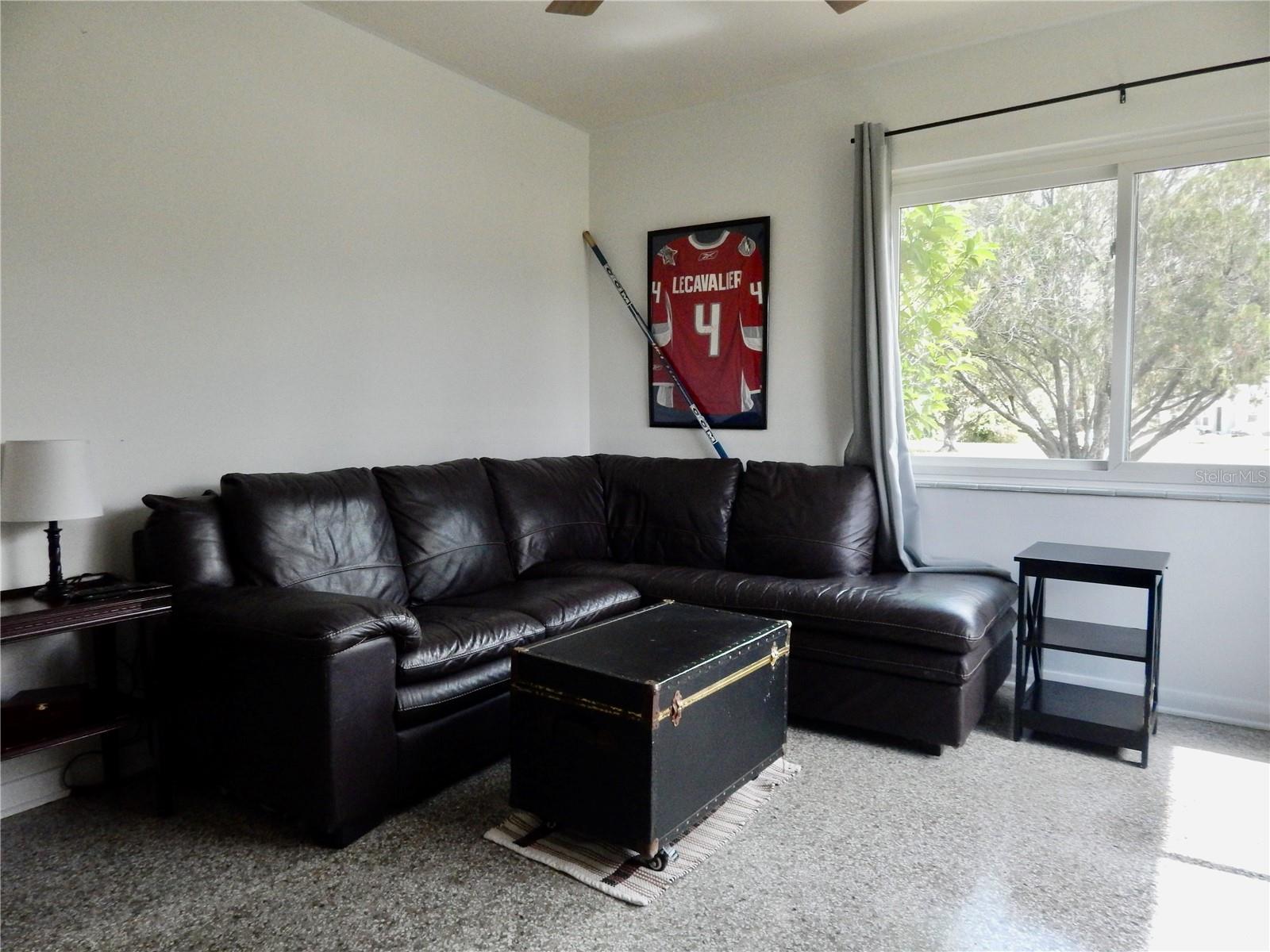 Listing photo id 51 for 10308 Fore Drive