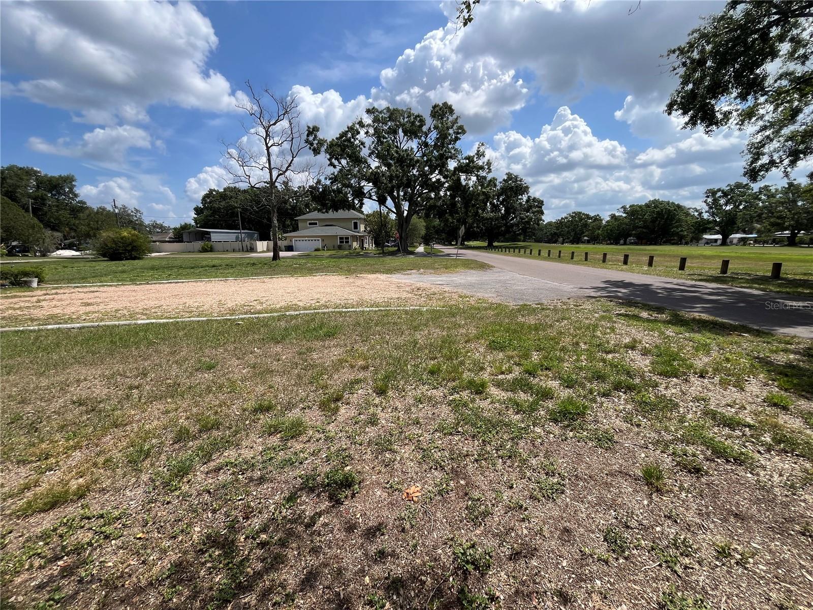 Listing photo id 60 for 10308 Fore Drive
