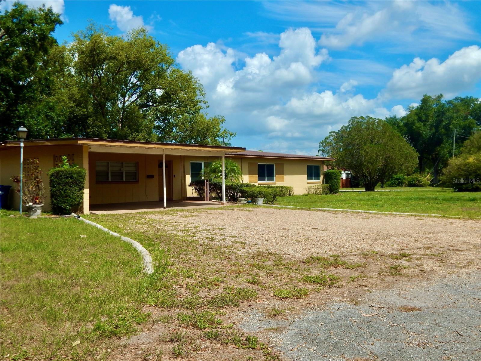 Listing photo id 6 for 10308 Fore Drive