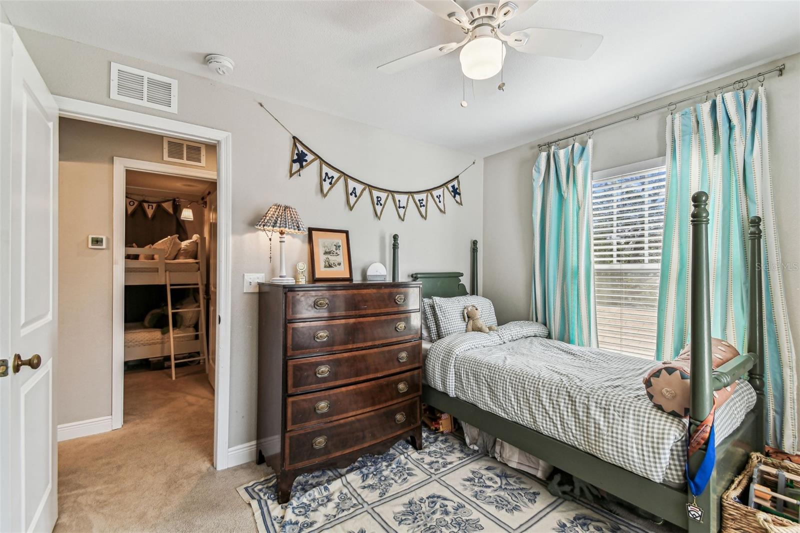 Listing photo id 38 for 3405 Palmira Avenue
