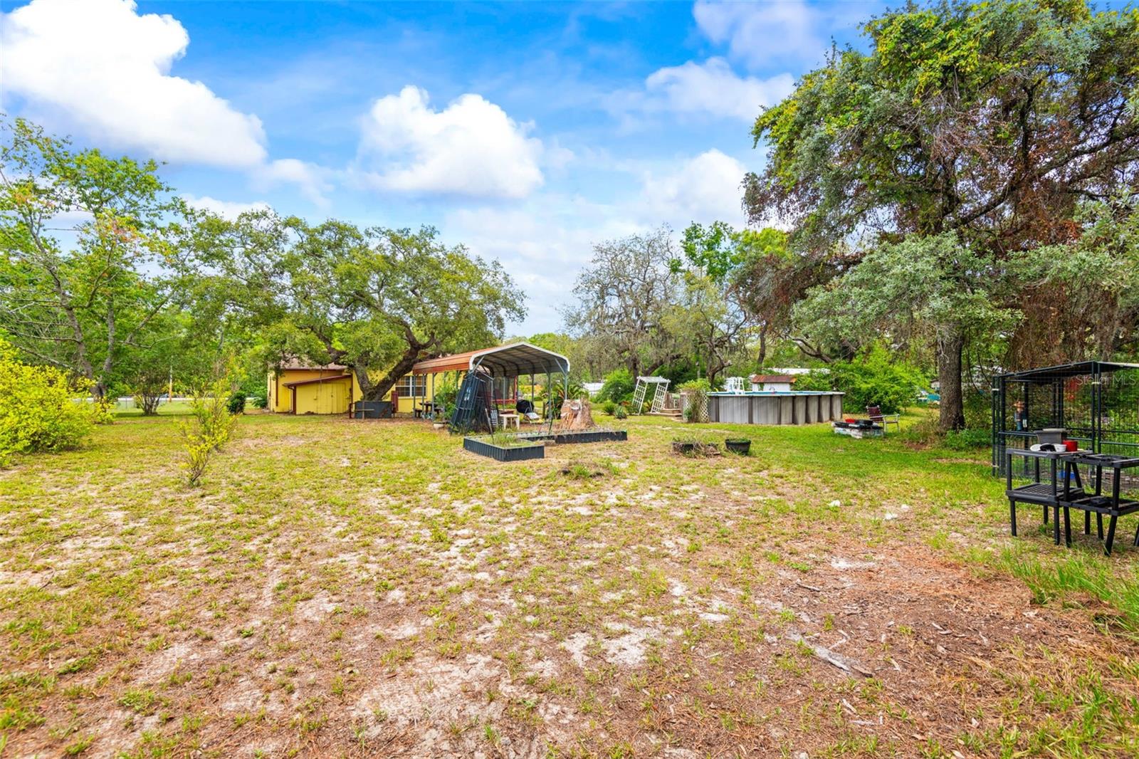 Listing photo id 22 for 14339 Mayer Avenue