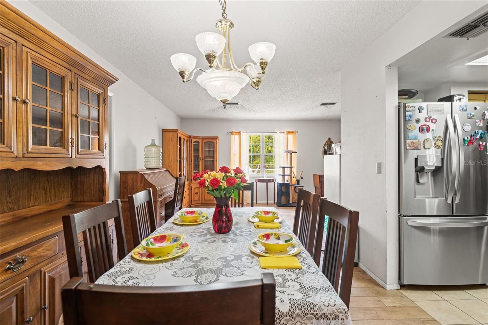 Listing photo id 7 for 14339 Mayer Avenue