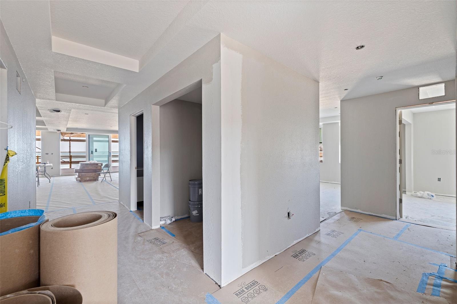 Image 13 of 27 For 14048 Gulf Boulevard 201