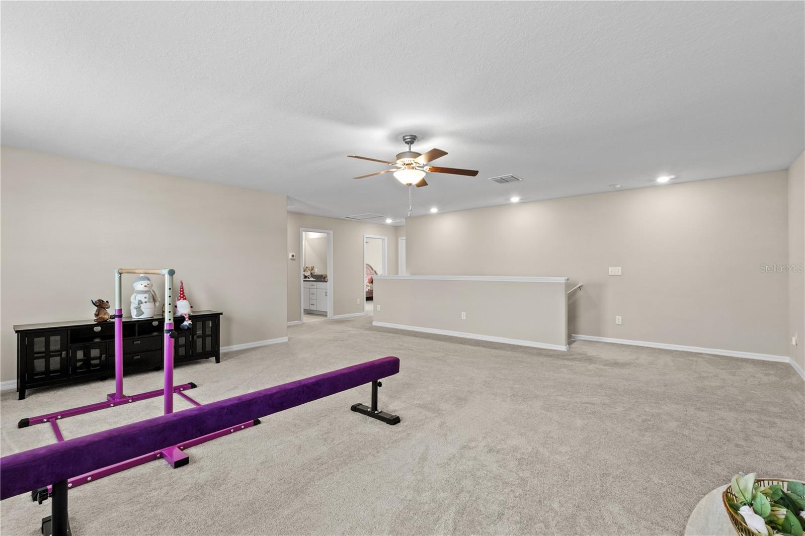 Image 37 of 51 For 8968 Parsons Hill Boulevard