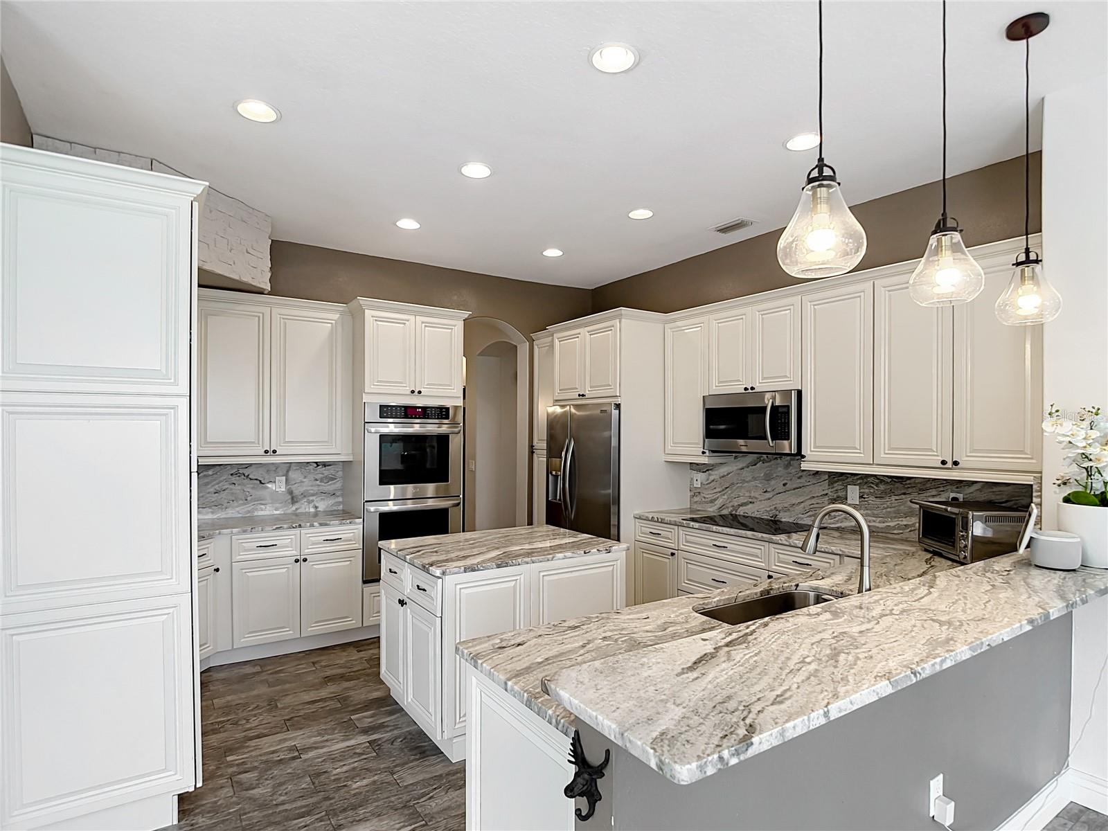 Listing photo id 14 for 1443 Obear Court