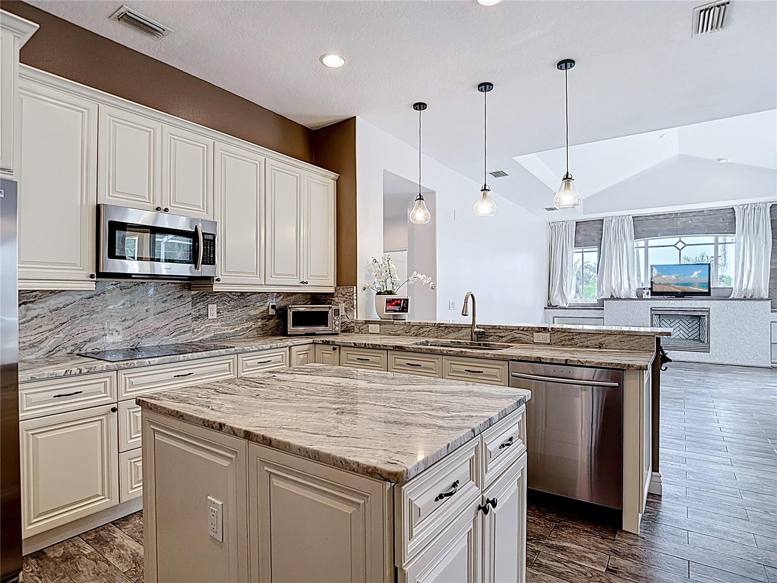 Listing photo id 18 for 1443 Obear Court