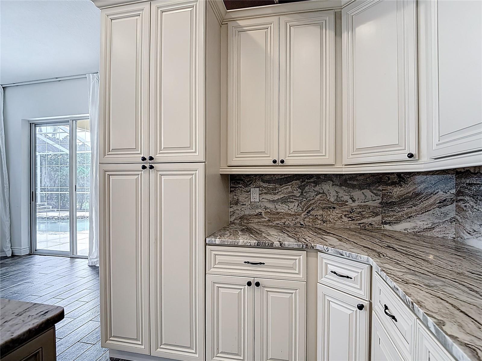 Listing photo id 22 for 1443 Obear Court