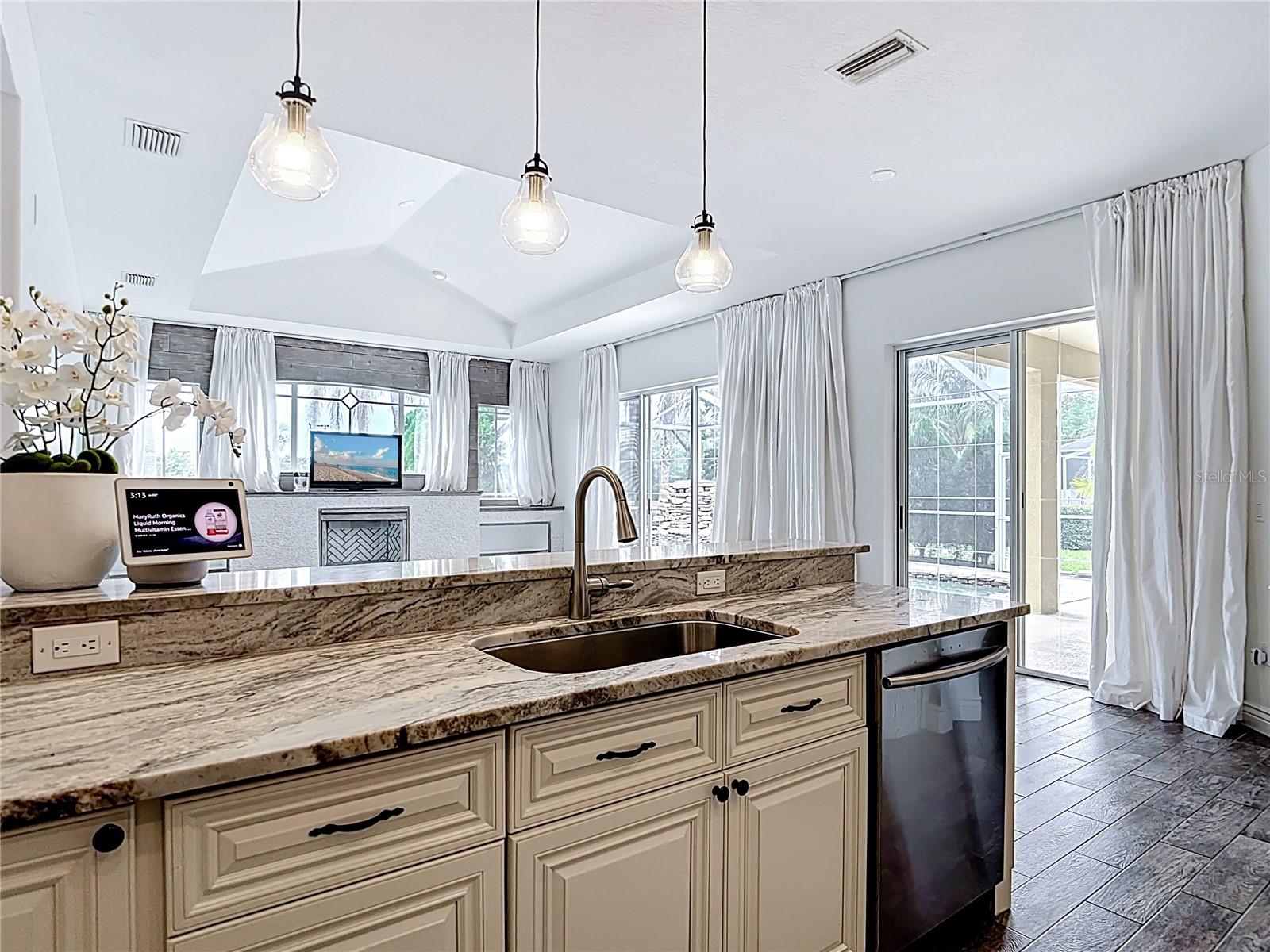 Listing photo id 23 for 1443 Obear Court