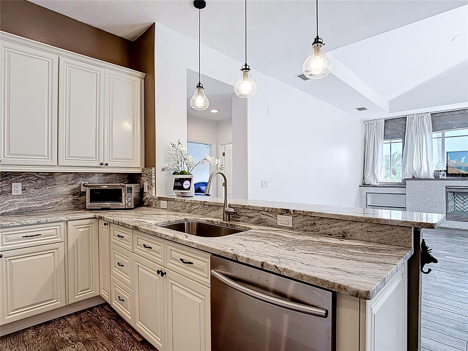Listing photo id 24 for 1443 Obear Court