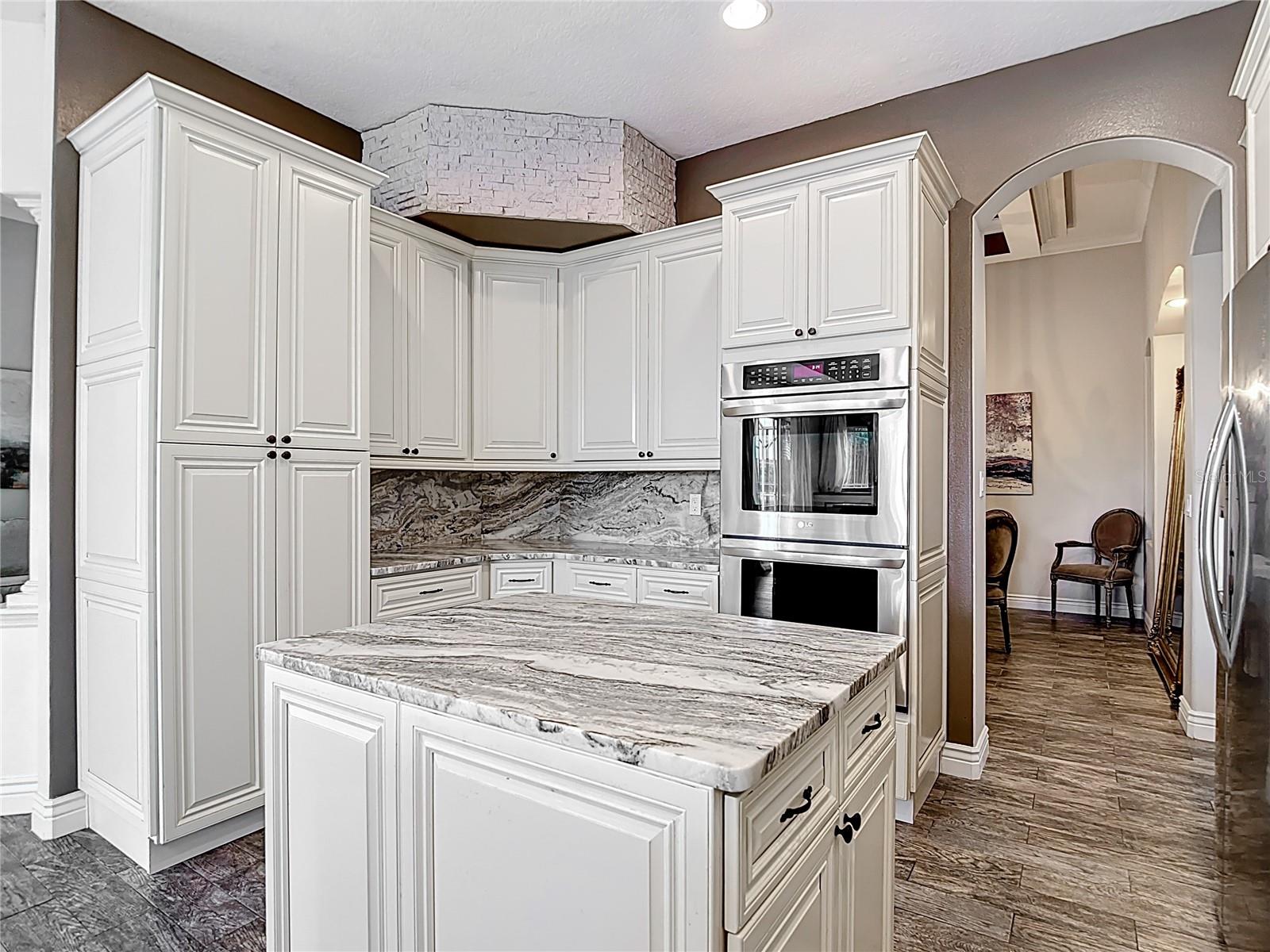 Listing photo id 25 for 1443 Obear Court
