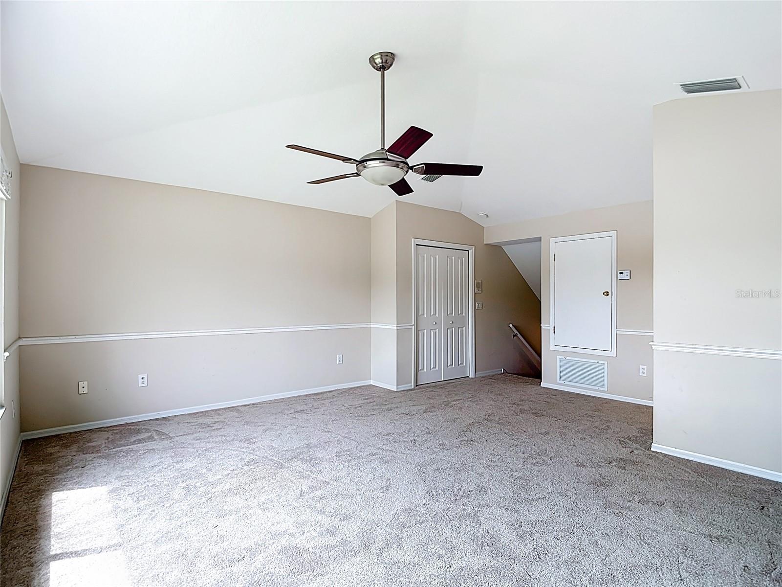 Listing photo id 48 for 1443 Obear Court