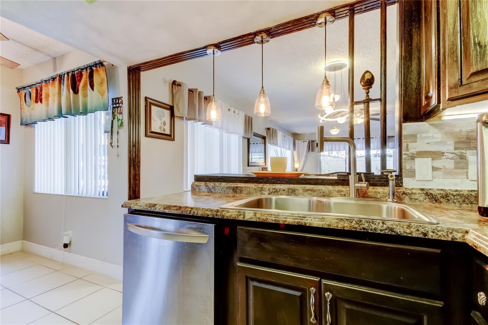 Image 18 of 53 For 700 Starkey Road 1216