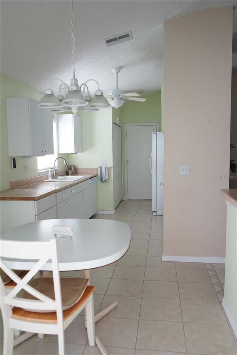 Image 17 of 67 For 2325 Brookfield Greens Circle 41