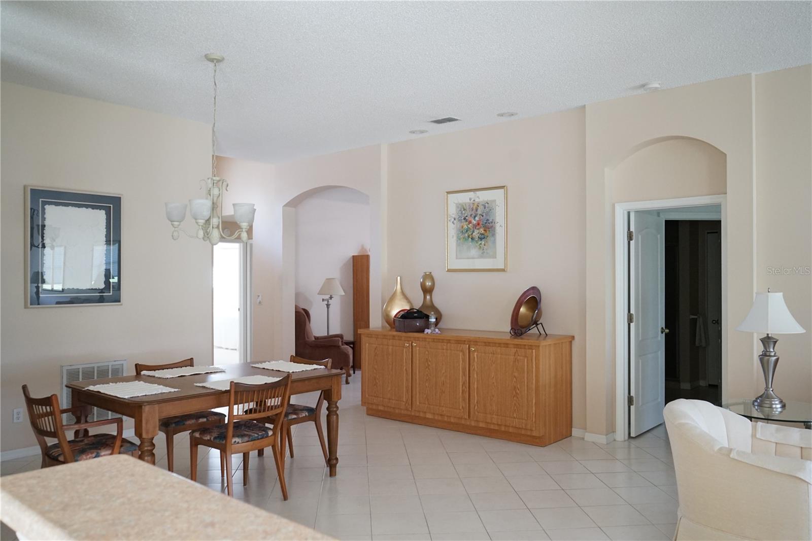 Image 7 of 67 For 2325 Brookfield Greens Circle 41
