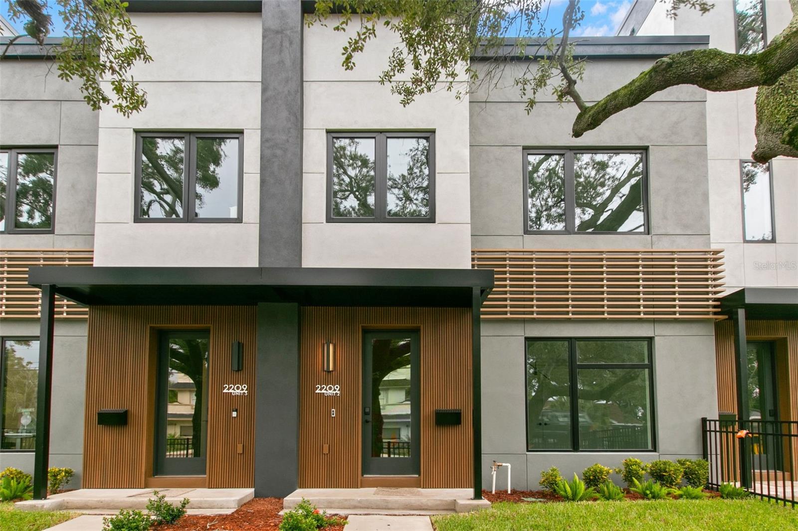 Image 3 of 23 For 2209 Boulevard  2