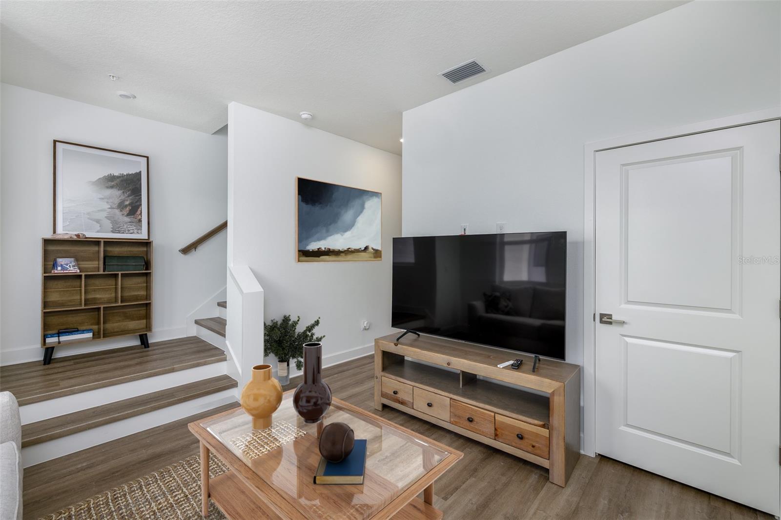 Image 14 of 21 For 317 15th Street N