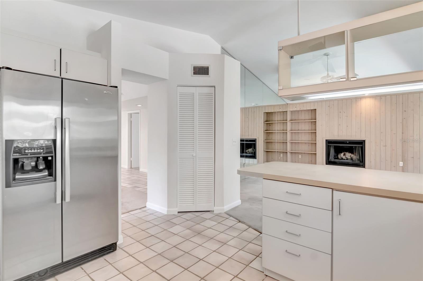 Image 11 of 35 For 2120 Hesperides Street