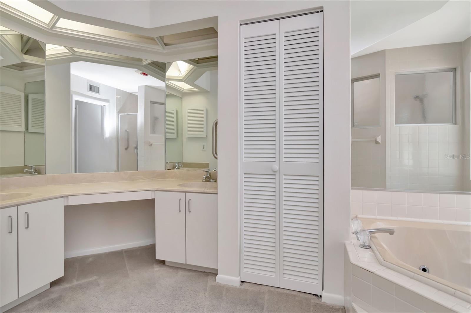 Image 19 of 35 For 2120 Hesperides Street