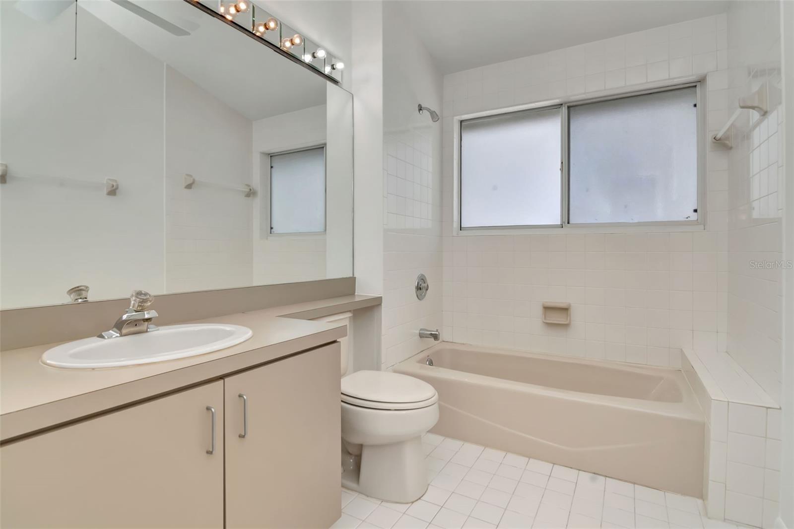 Image 24 of 35 For 2120 Hesperides Street