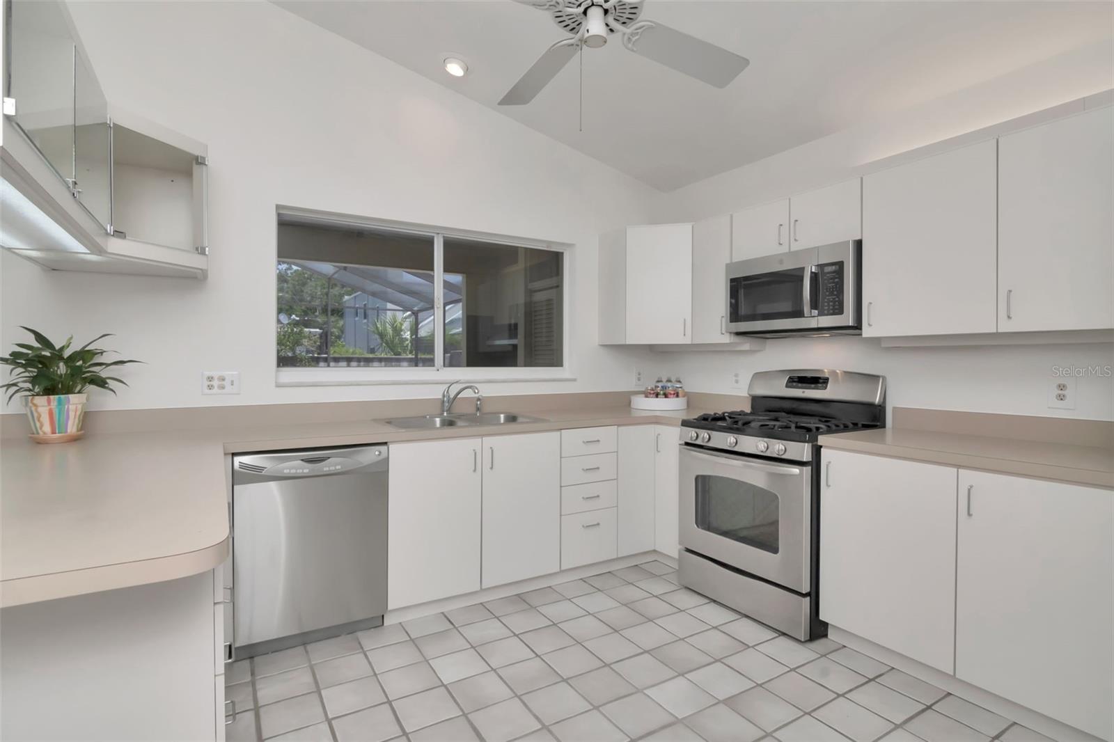 Image 35 of 35 For 2120 Hesperides Street
