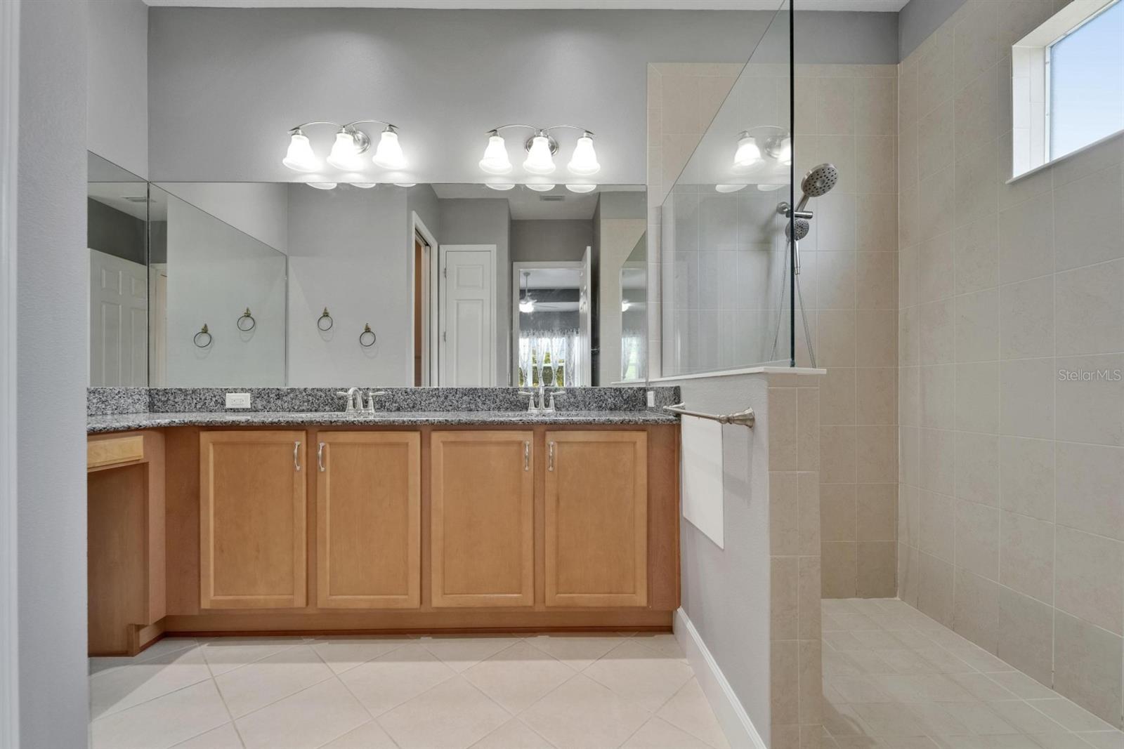Image 16 of 50 For 1643 Emerald Dunes Drive